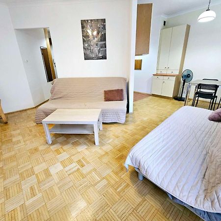 Green Kabaty Apartment 1 วอร์ซอ ภายนอก รูปภาพ